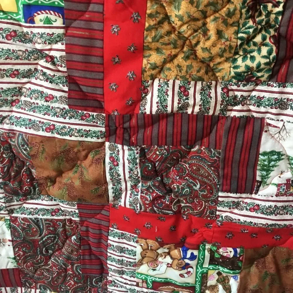 NWT Hand Crafted “Country Home” Christmas Large  Quilt